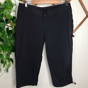 Columbia Cropped Hiking Pants size 10 dark gray
